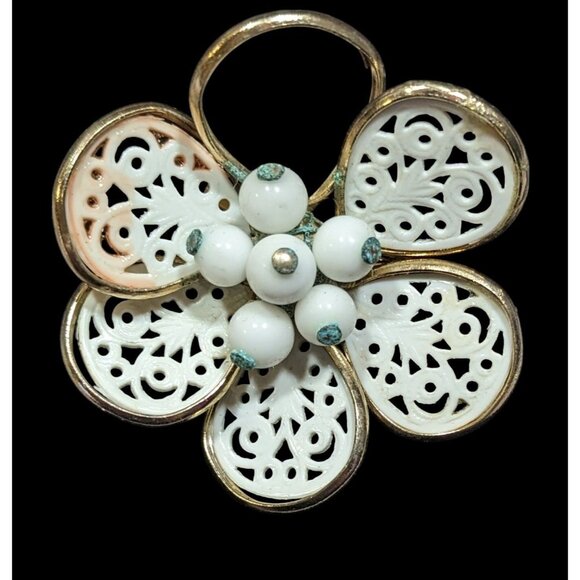 Vintage Floral Filigree White And Gold Tone Brooch - Picture 1 of 6